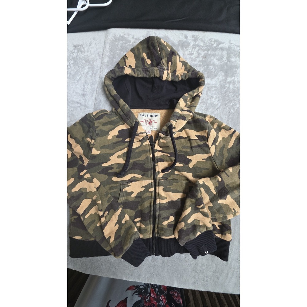 143 - True Religion Tracksuit